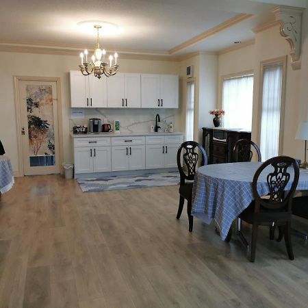 Go House Bed & Breakfast ริชมอนด์ ภายนอก รูปภาพ